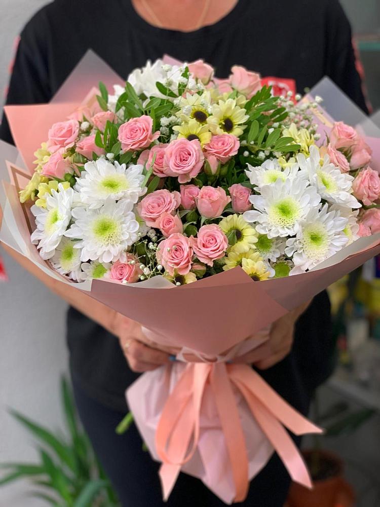 Букет цветов из: Розы и Хризантемы в Нижний Бестях