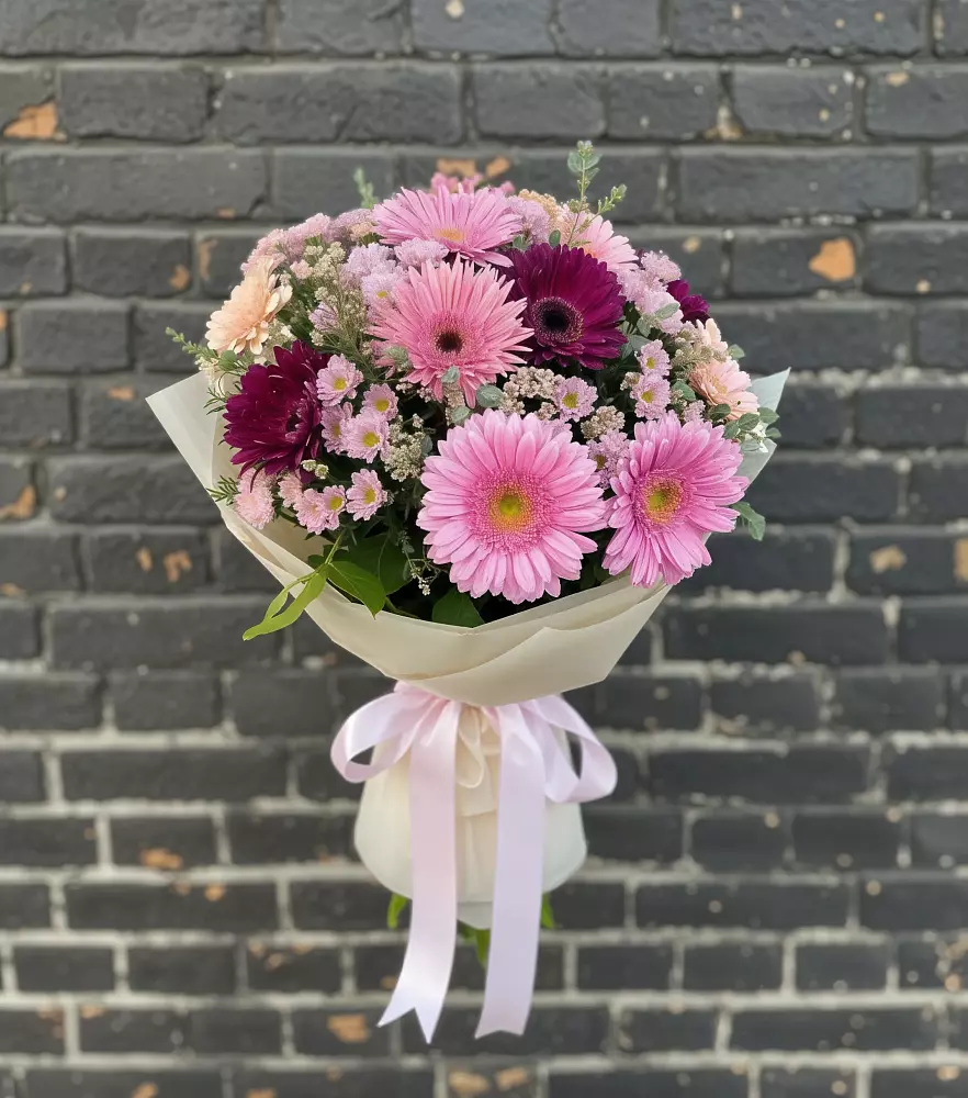 Букет цветов из: Герберы и Хризантемы в Нижний Бестях