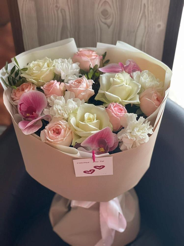 Букет цветов из: Орхидеи, Розы и Гвоздики в Нижний Бестях