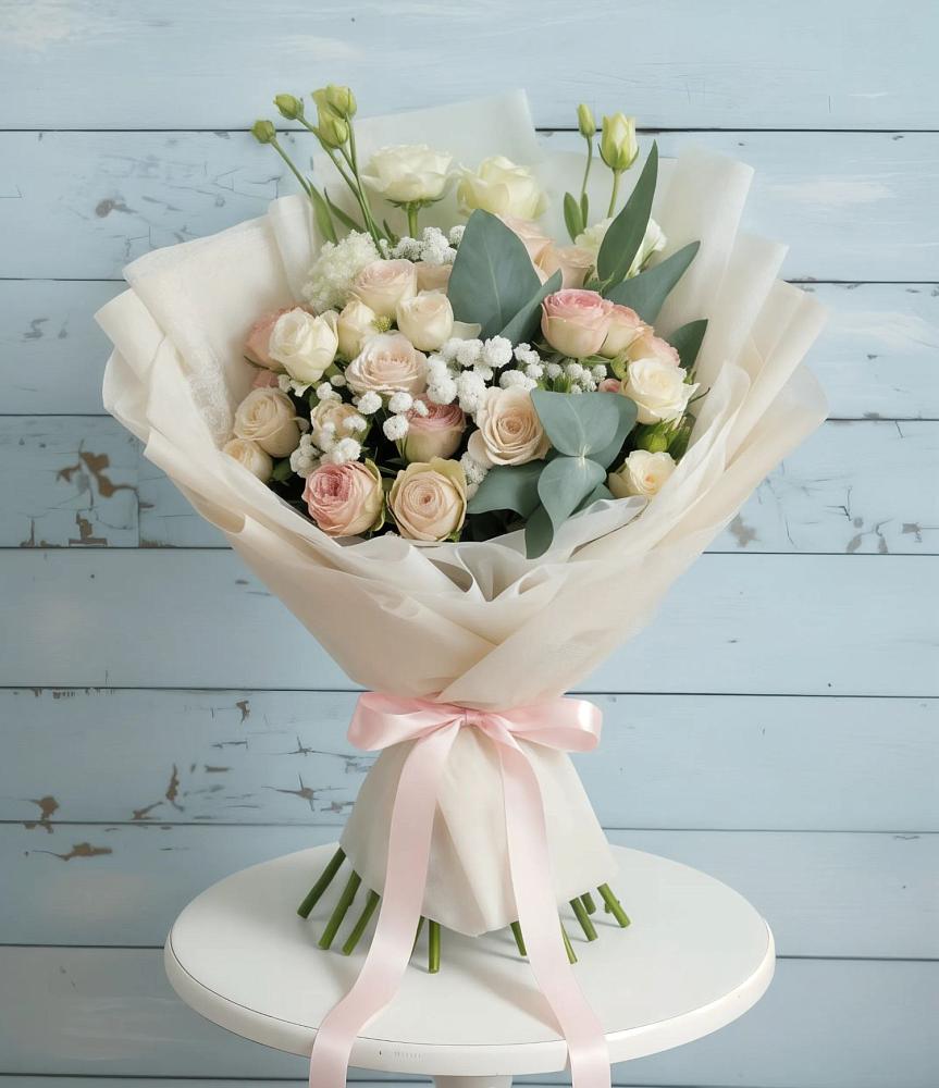 Букет цветов из: Розы и Лизиантусы в Нижний Бестях