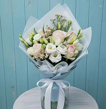 Букет цветов из:  Розы и Лизиантусы в Нижний Бестях