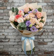 Букет цветов из:  Розы, Лизиантусы и Гвоздики в Нижний Бестях